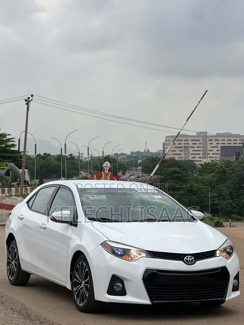 Toyota Camry SE 4dr Sedan (2.5L 4cyl 6A) 2015 White