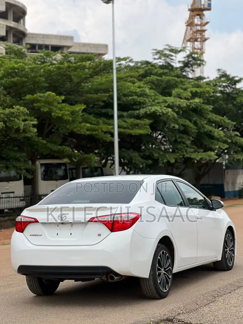 Toyota Camry SE 4dr Sedan (2.5L 4cyl 6A) 2015 White