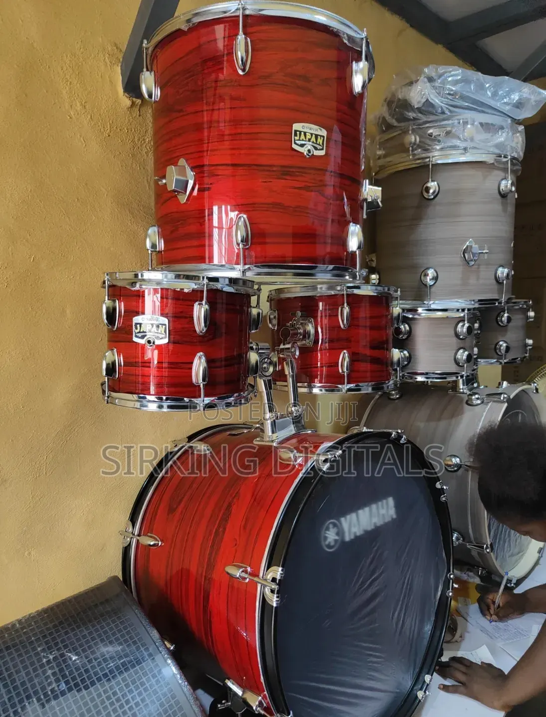 5pcs Yamaha Drum Set With Chemical and Boom Stands