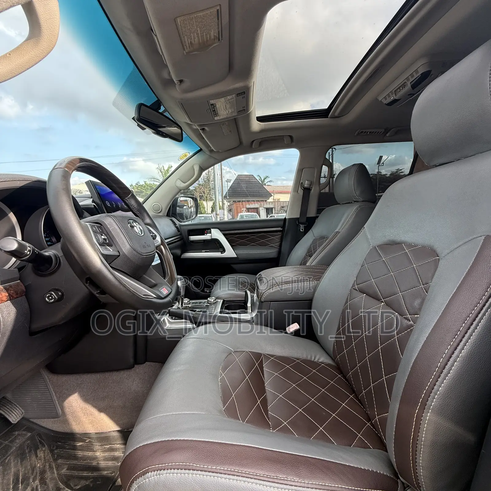 Toyota Land Cruiser 2012 Black