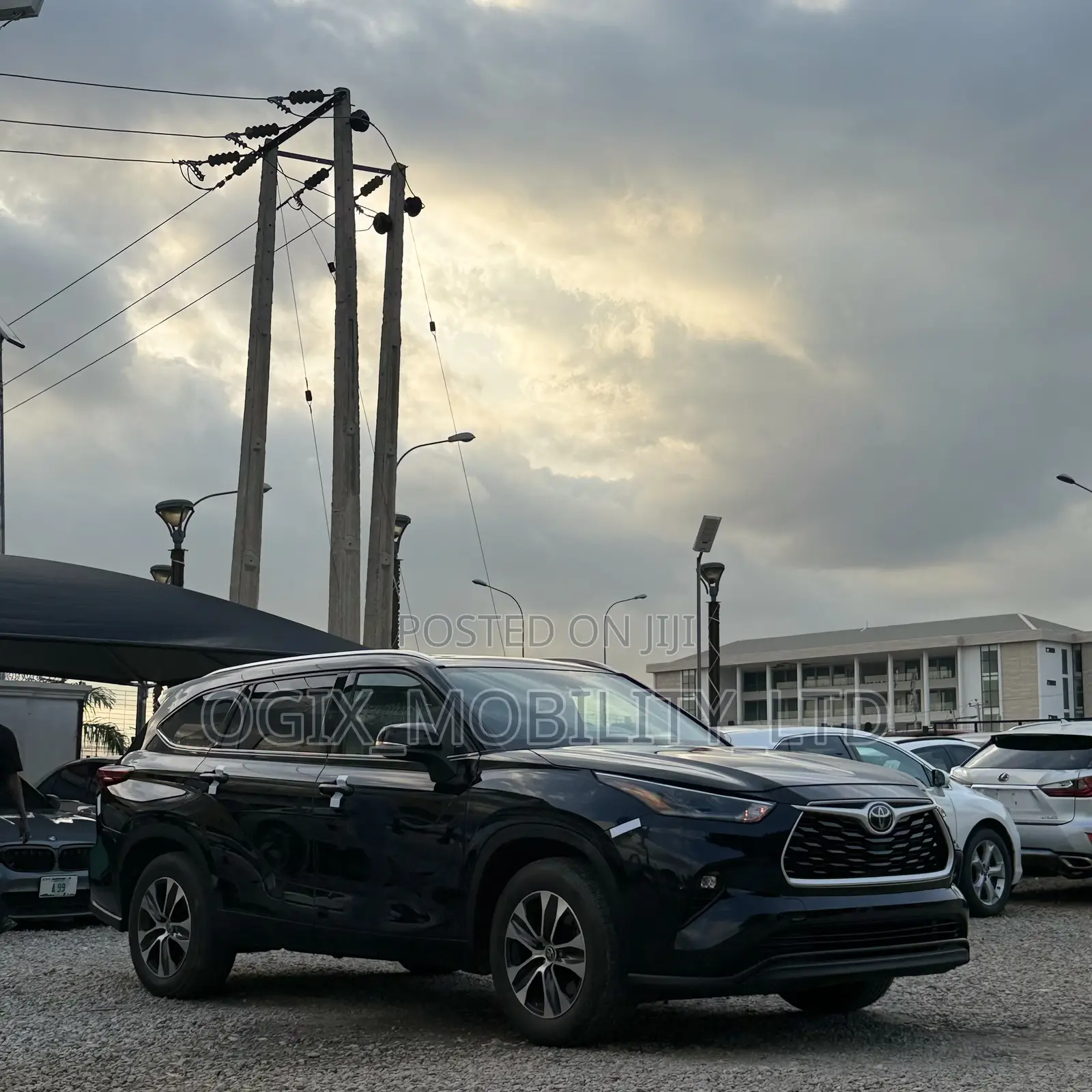Toyota Highlander XLE 2021 Black