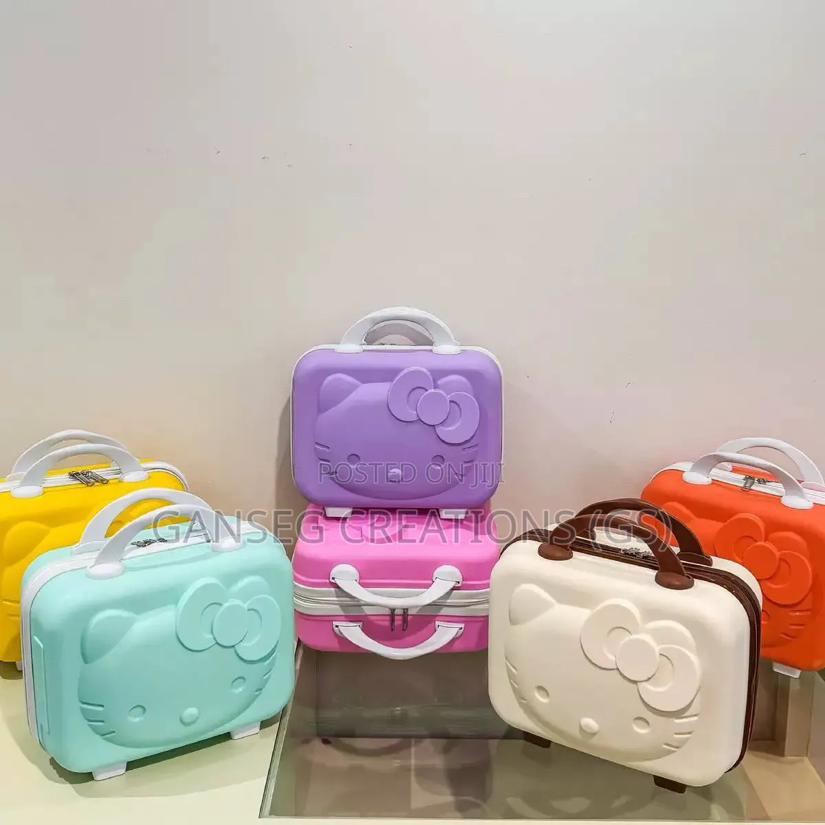 Cute Cartoon Hello Kitty Cosmetic Bag / Portable Kids Travel Suitcase