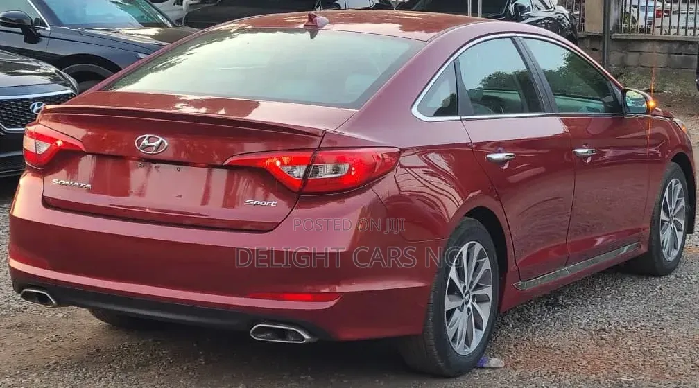 Hyundai Sonata Sport 2.0T 4dr Sedan (2.0L 4cyl Turbo 6A) 2015 Red