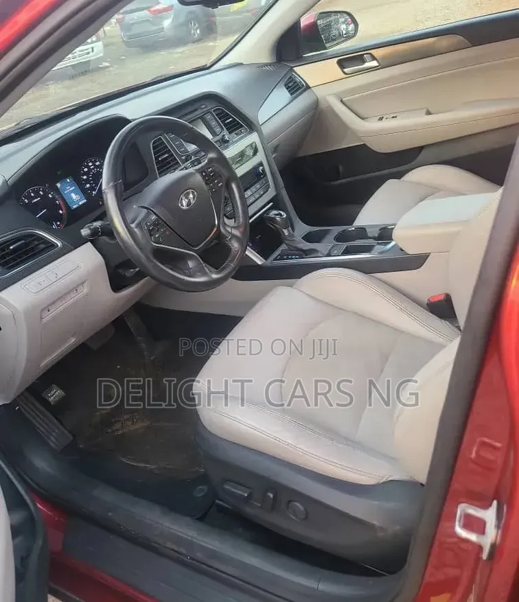 Hyundai Sonata Sport 2.0T 4dr Sedan (2.0L 4cyl Turbo 6A) 2015 Red