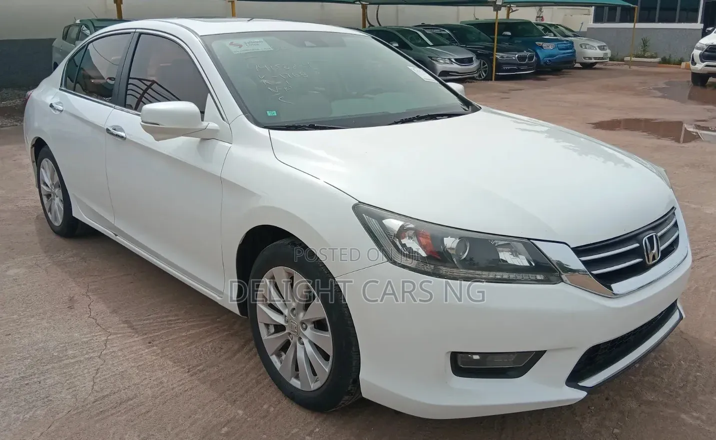 Honda Accord EX-L w/Navigation 4dr Sedan (2.4L 4cyl CVT) 2015 Off white