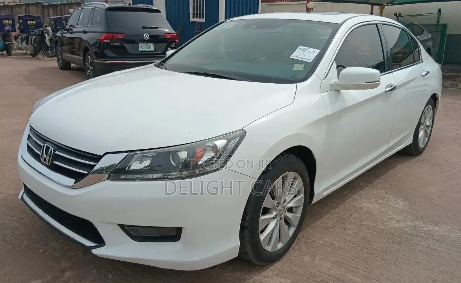 Honda Accord EX-L w/Navigation 4dr Sedan (2.4L 4cyl CVT) 2015 Off white