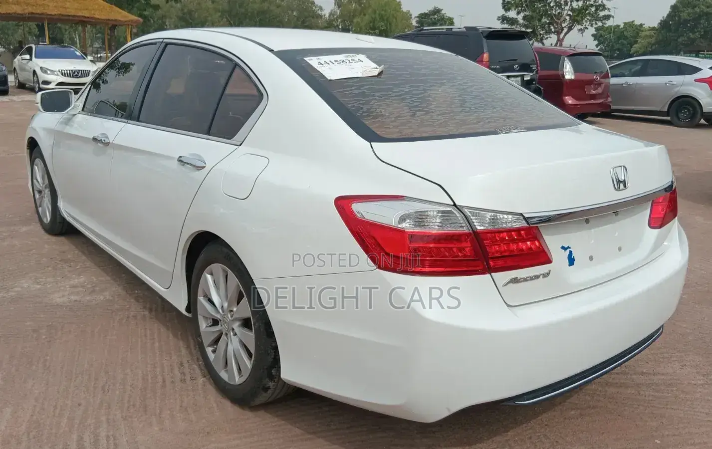 Honda Accord EX-L w/Navigation 4dr Sedan (2.4L 4cyl CVT) 2015 Off white