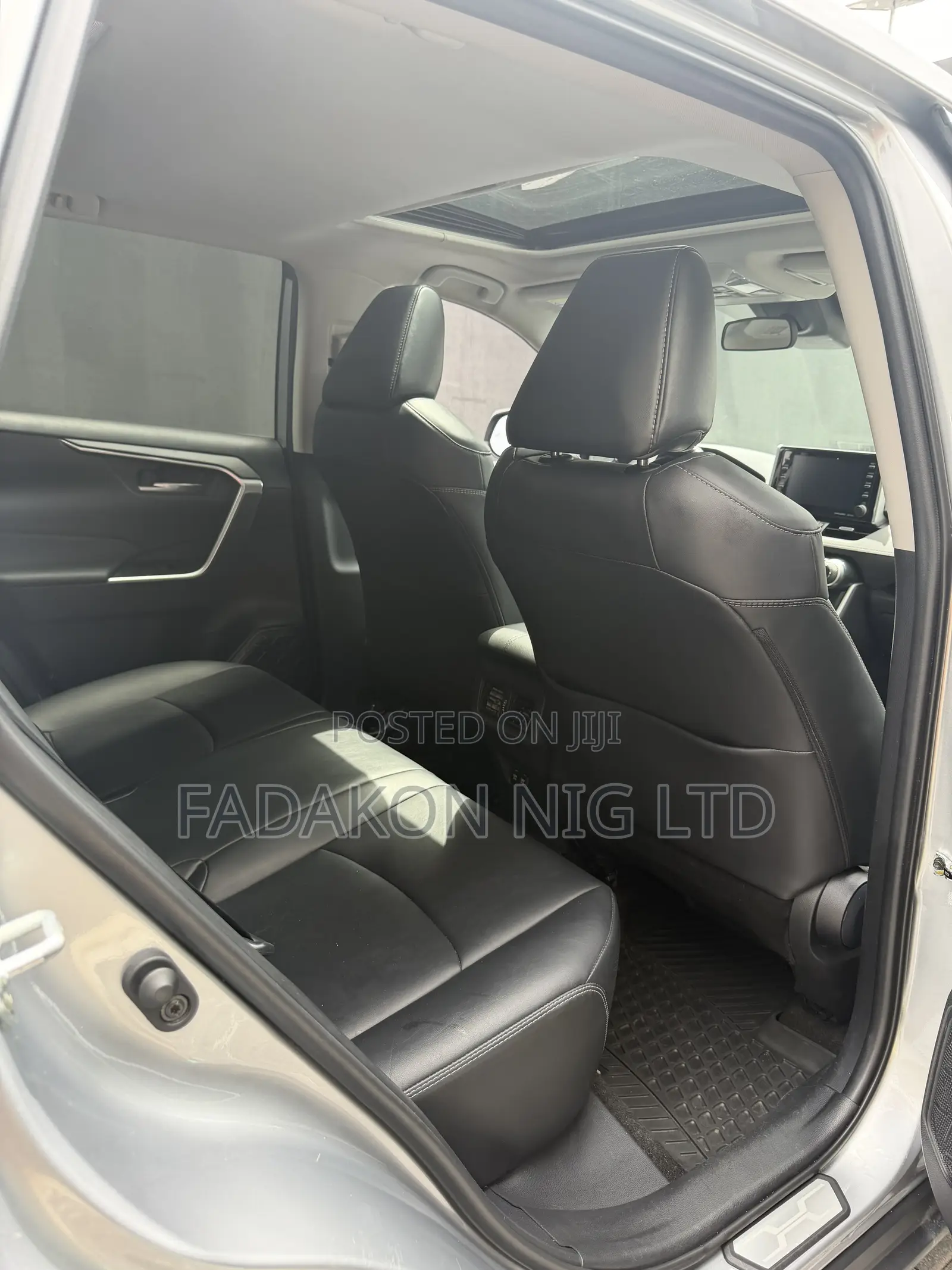 Toyota RAV4 XLE AWD 2024 Gray