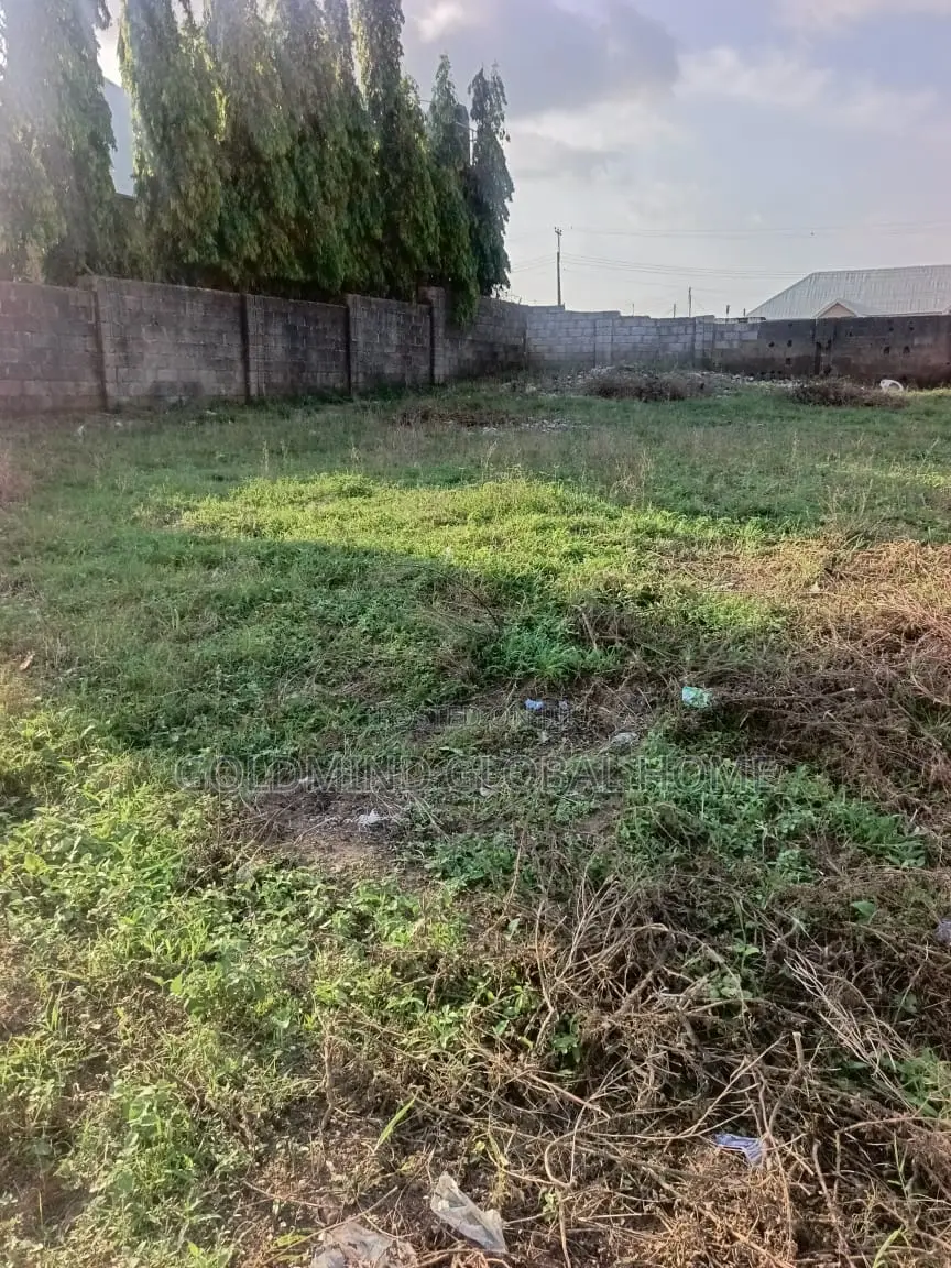 Residential Land for Sale in Fha Lugbe. Size: 600sqm: