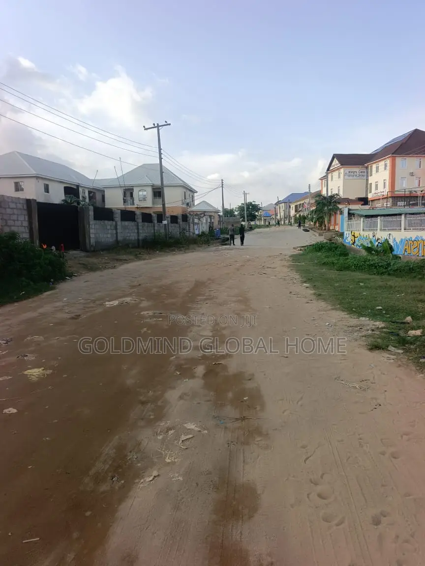 Residential Land for Sale in Fha Lugbe. Size: 600sqm: