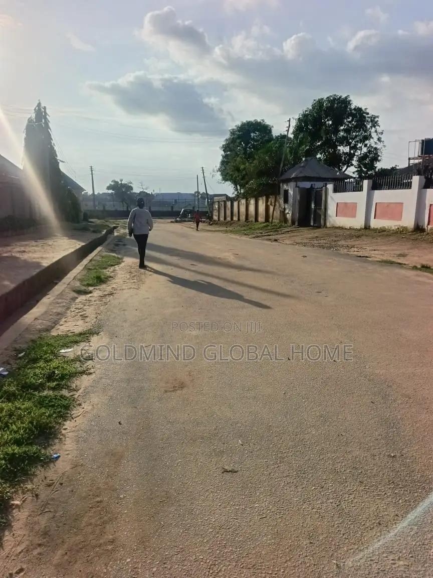 Residential Land for Sale in Fha Lugbe. Size: 600sqm: