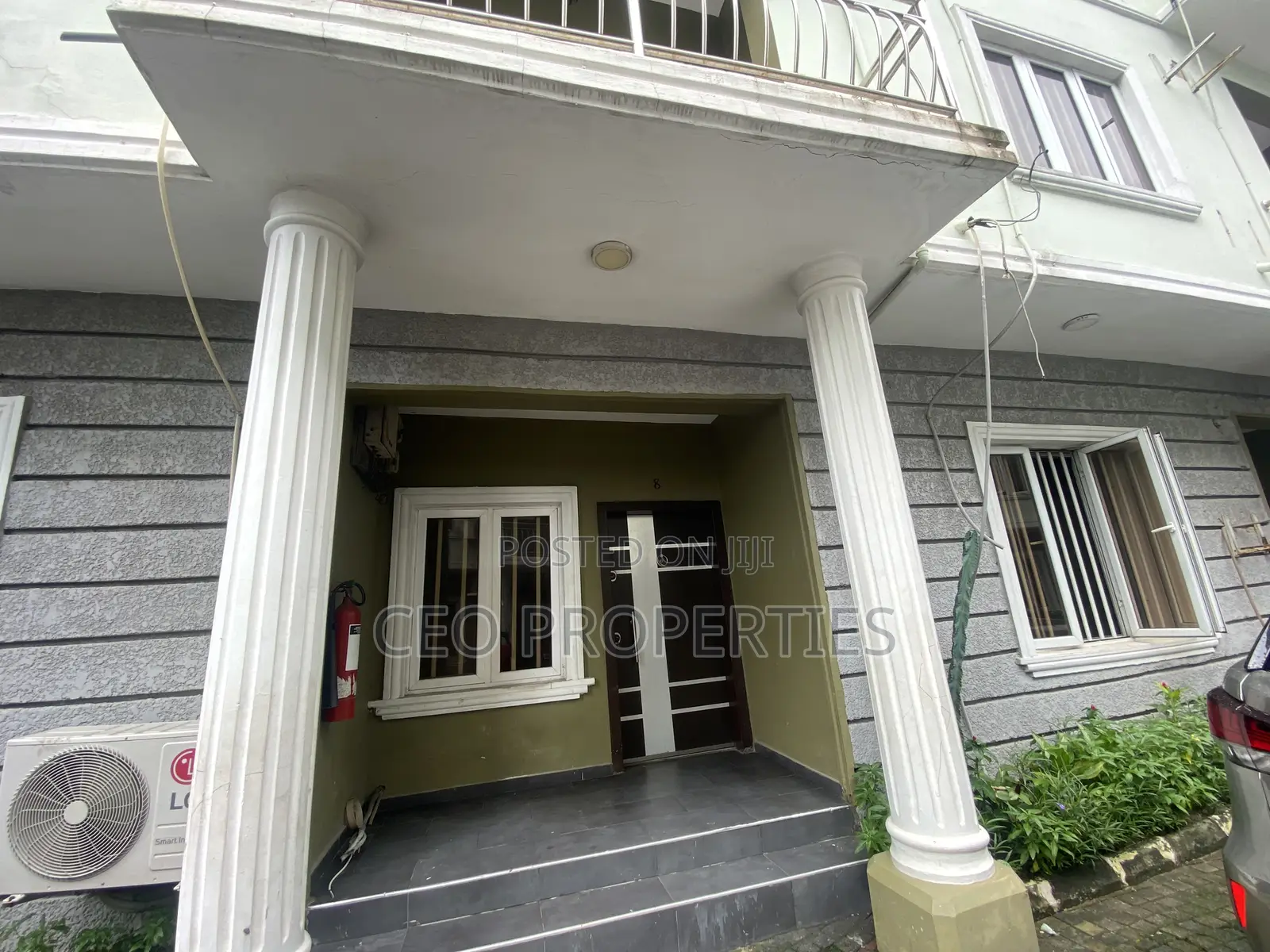 4bdrm Townhouse / Terrace in Jakande/Osapa for rent