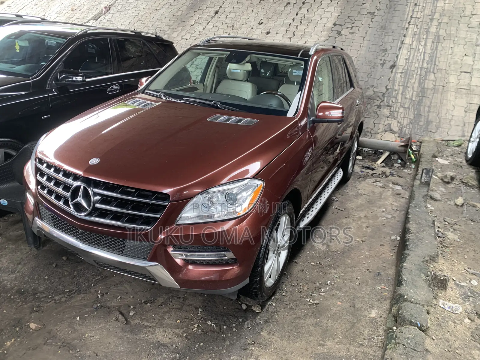Mercedes-Benz M Class 2013 Brown