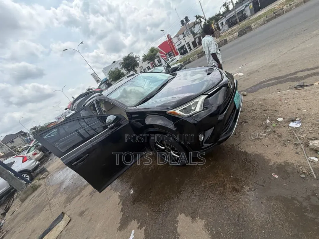 Toyota RAV4 Limited FWD (2.5L 4cyl 6A) 2016 Black