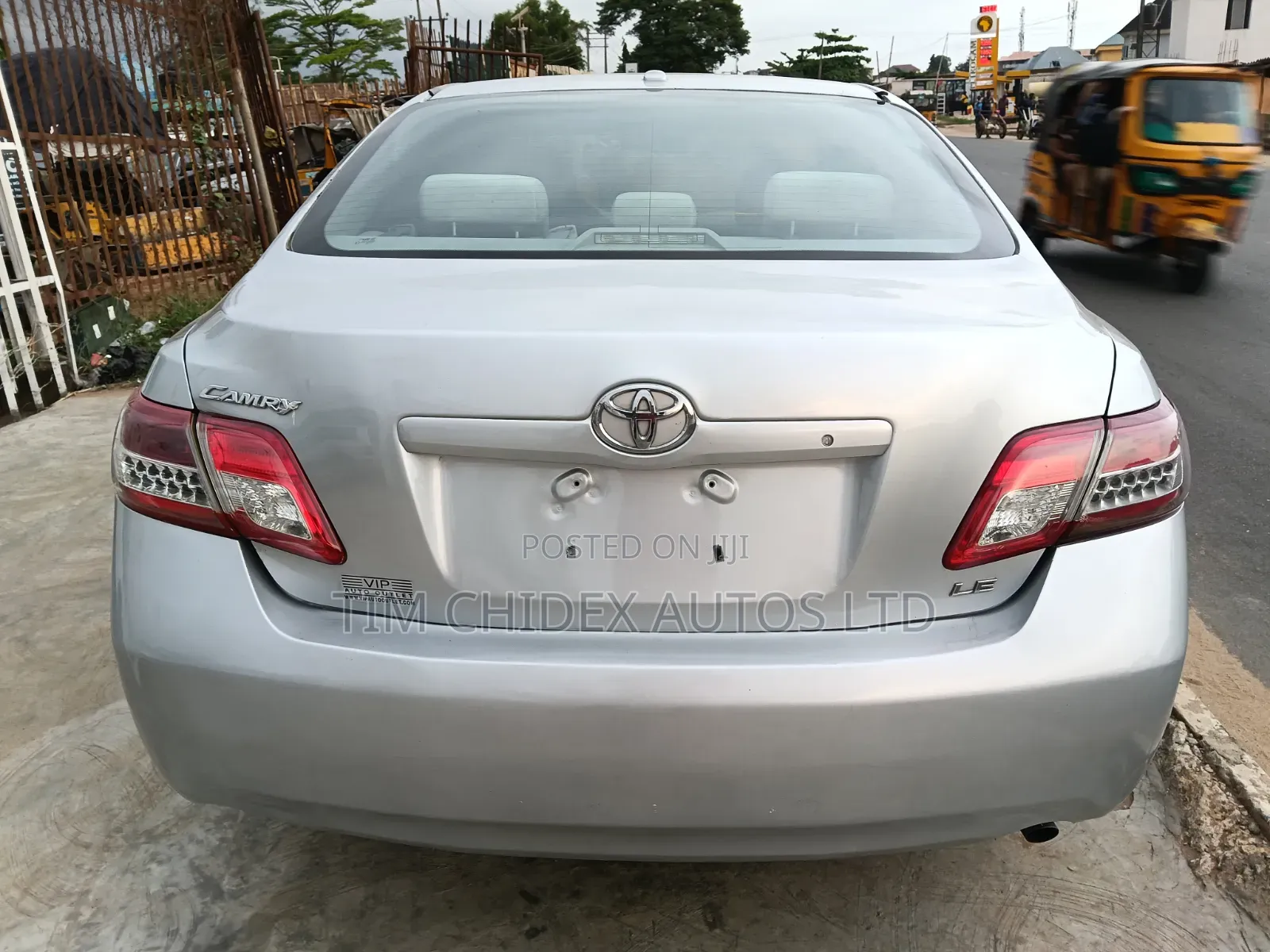 Toyota Camry 2011 Silver
