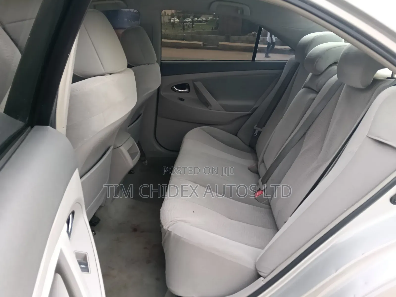 Toyota Camry 2011 Silver