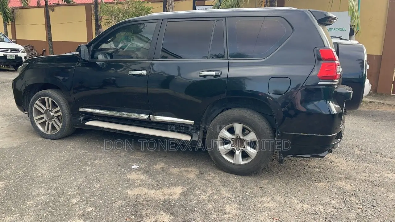Toyota Land Cruiser Prado 4.0 i 2012 Black
