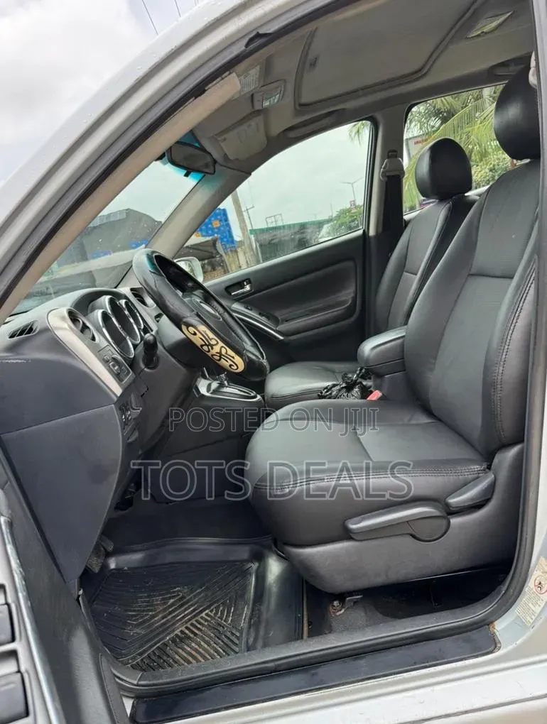 Toyota Matrix Hatchback 1.8 16V AWD 2007 Silver