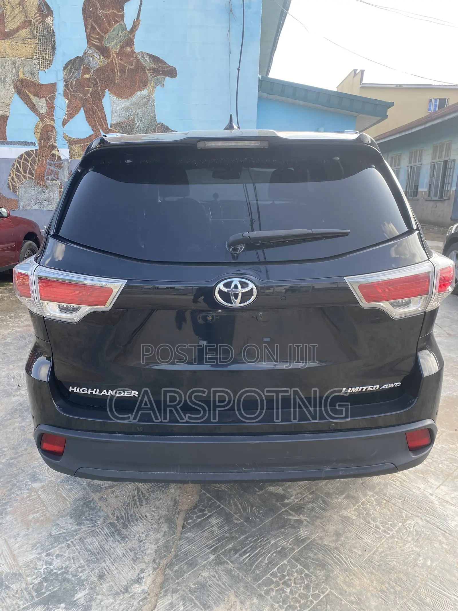 Toyota Highlander Limited Platinum 4dr SUV AWD (3.5L 6cyl 6A) 2015