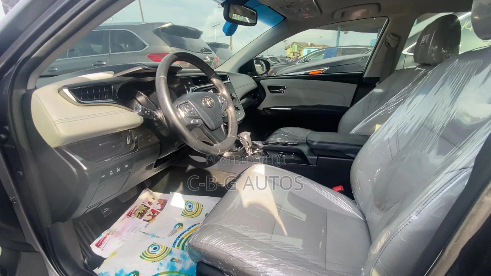 Toyota Avalon Limited Sedan FWD (3.5L 6cyl 6A) 2013 Brown