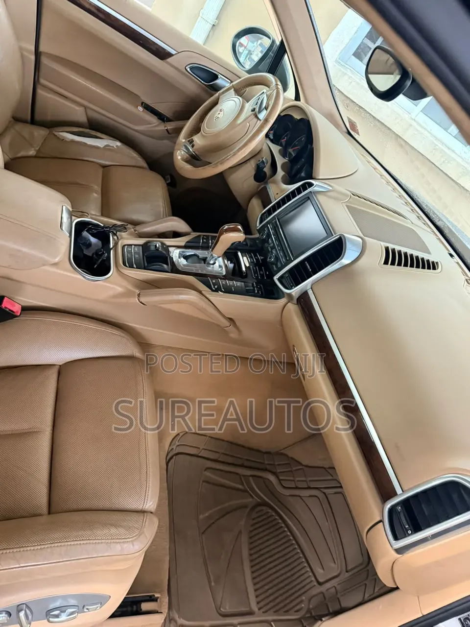 Porsche Cayenne 2011 Gray