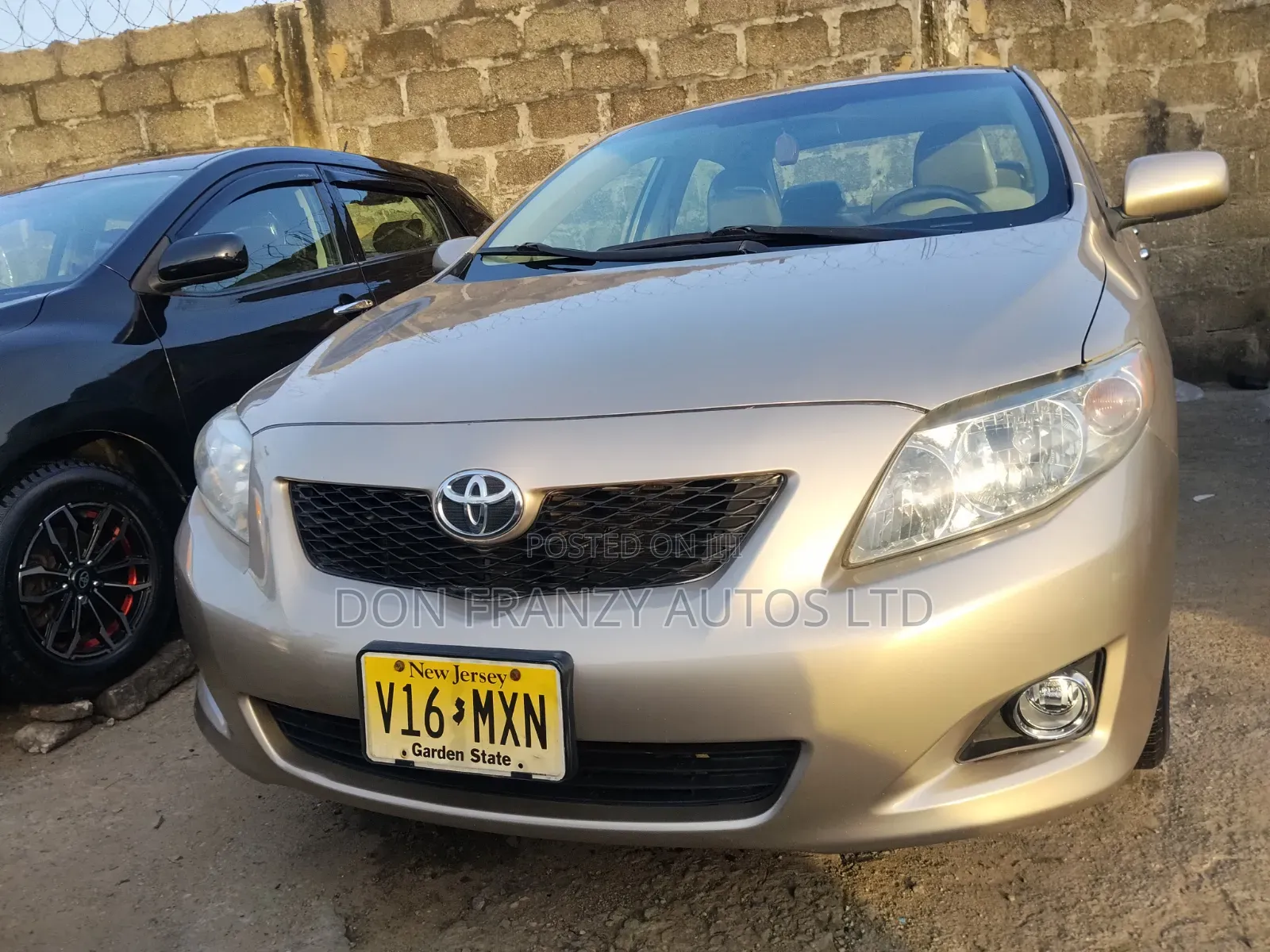 Toyota Corolla 2010 Gold