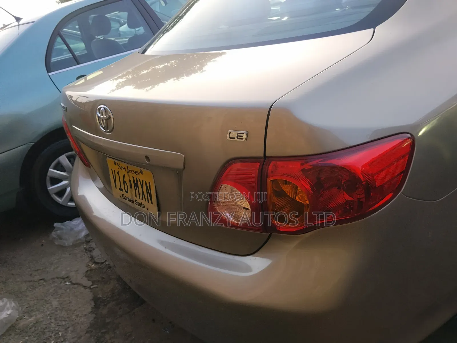 Toyota Corolla 2010 Gold