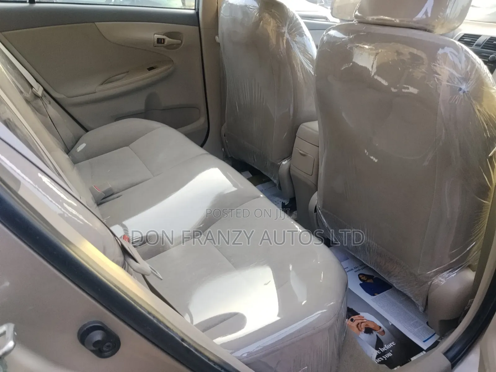 Toyota Corolla 2010 Gold