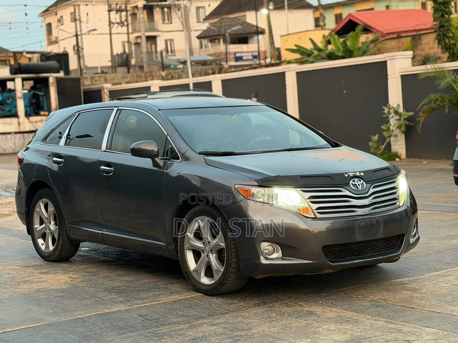 Toyota Venza 2010 Gray