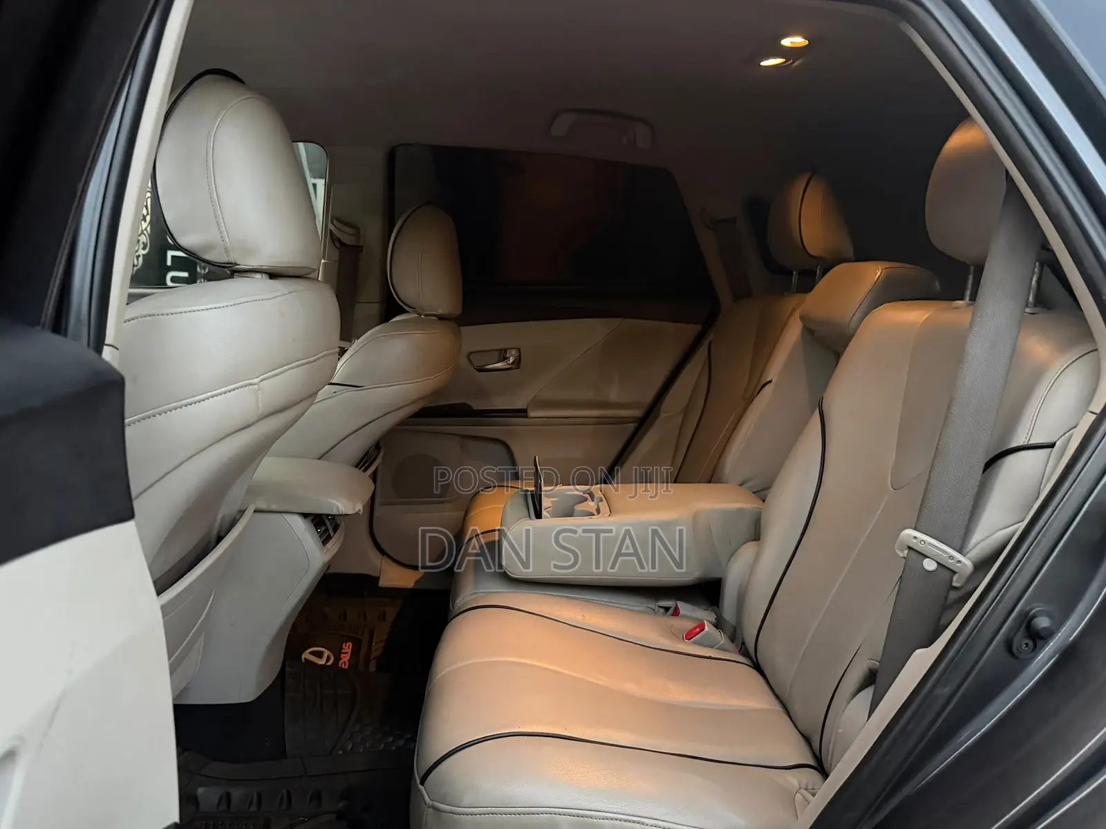 Toyota Venza 2010 Gray