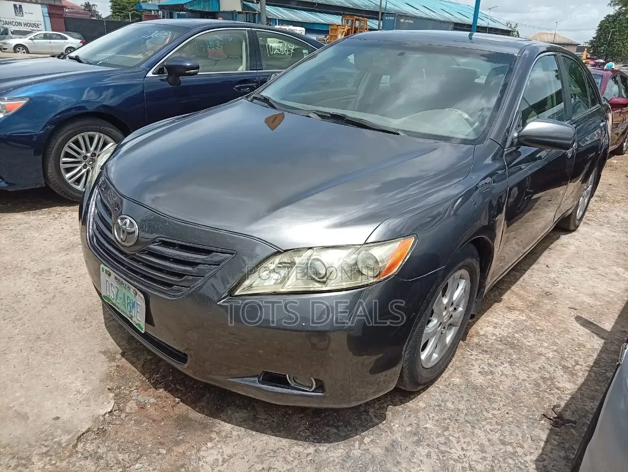 Toyota Camry LE 4dr Sedan (2.4L 4cyl 5A) 2008 Gray
