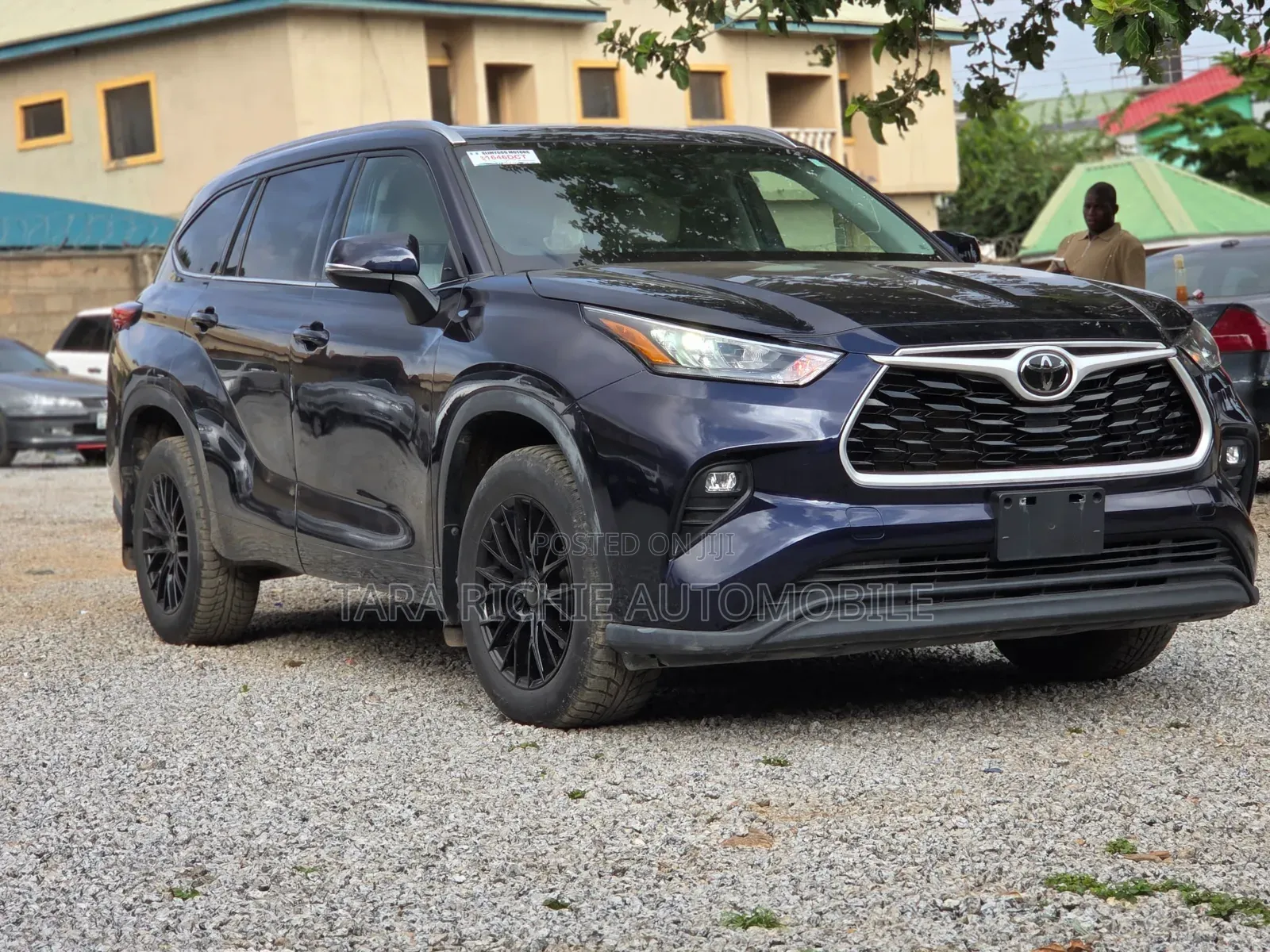 Toyota Highlander XLE 2021 Blue