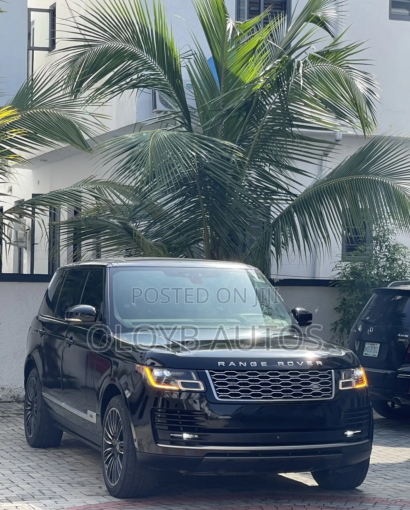 Land Rover Range Rover 5.0L Supercharged LWB 2018 Black