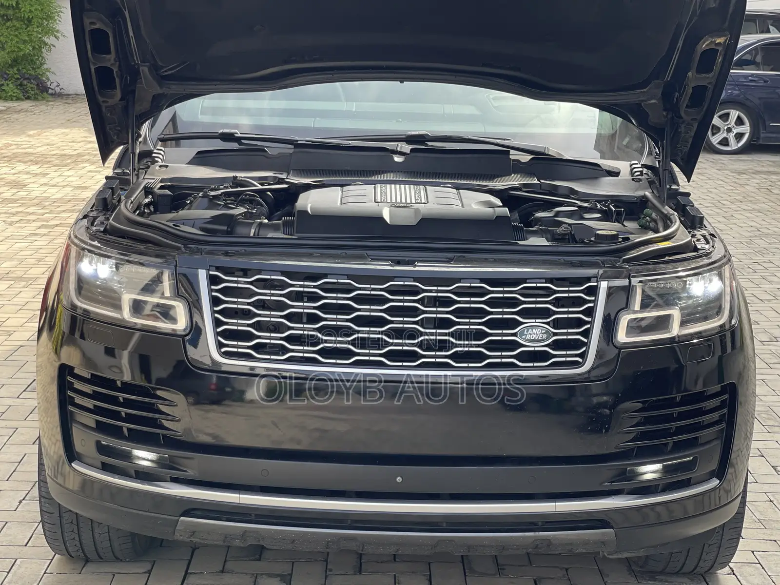 Land Rover Range Rover 5.0L Supercharged LWB 2018 Black