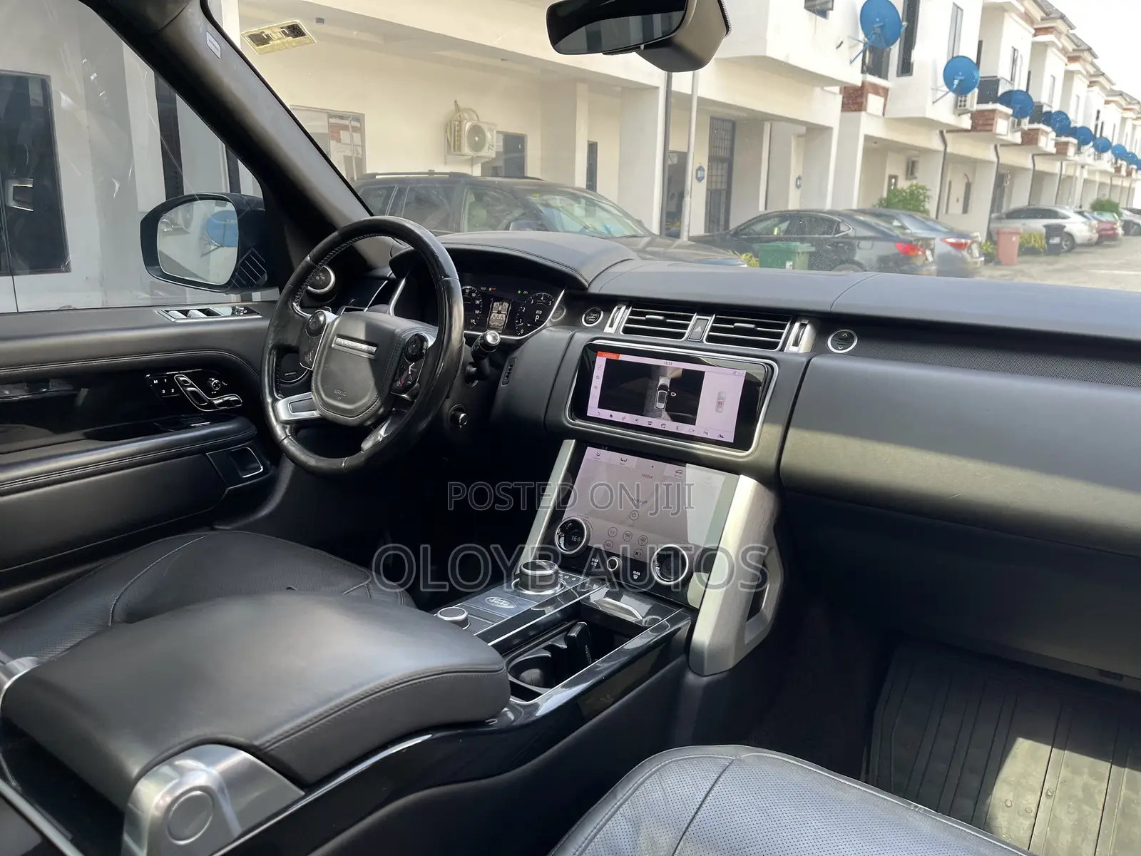 Land Rover Range Rover 5.0L Supercharged LWB 2018 Black