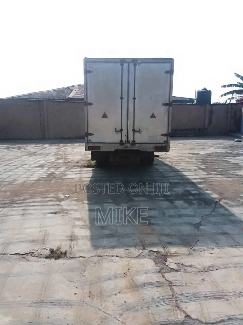 Nissan Cabstar 2004 Silver
