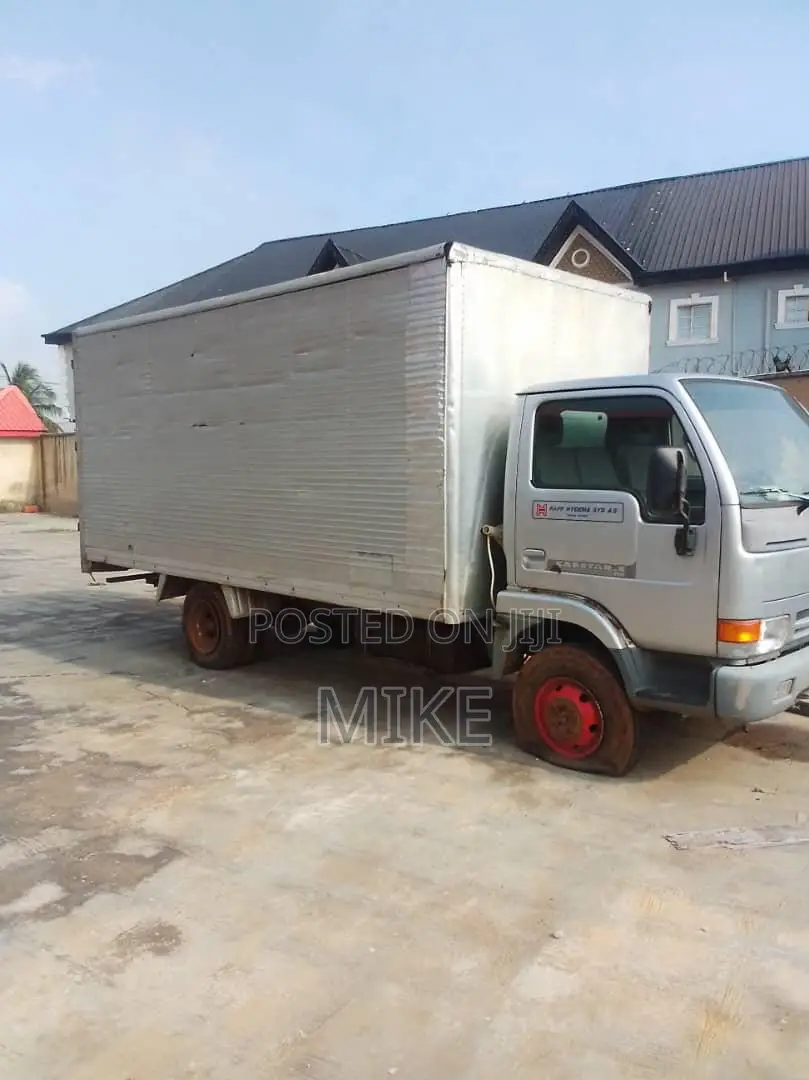 Nissan Cabstar 2004 Silver