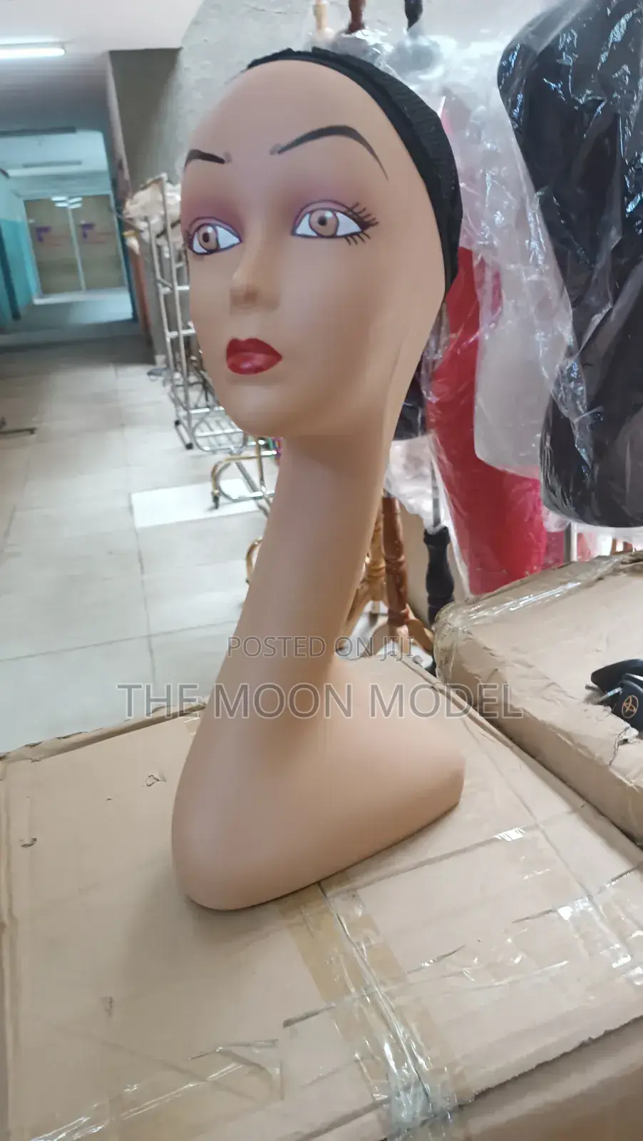 Wig Hanger Head
