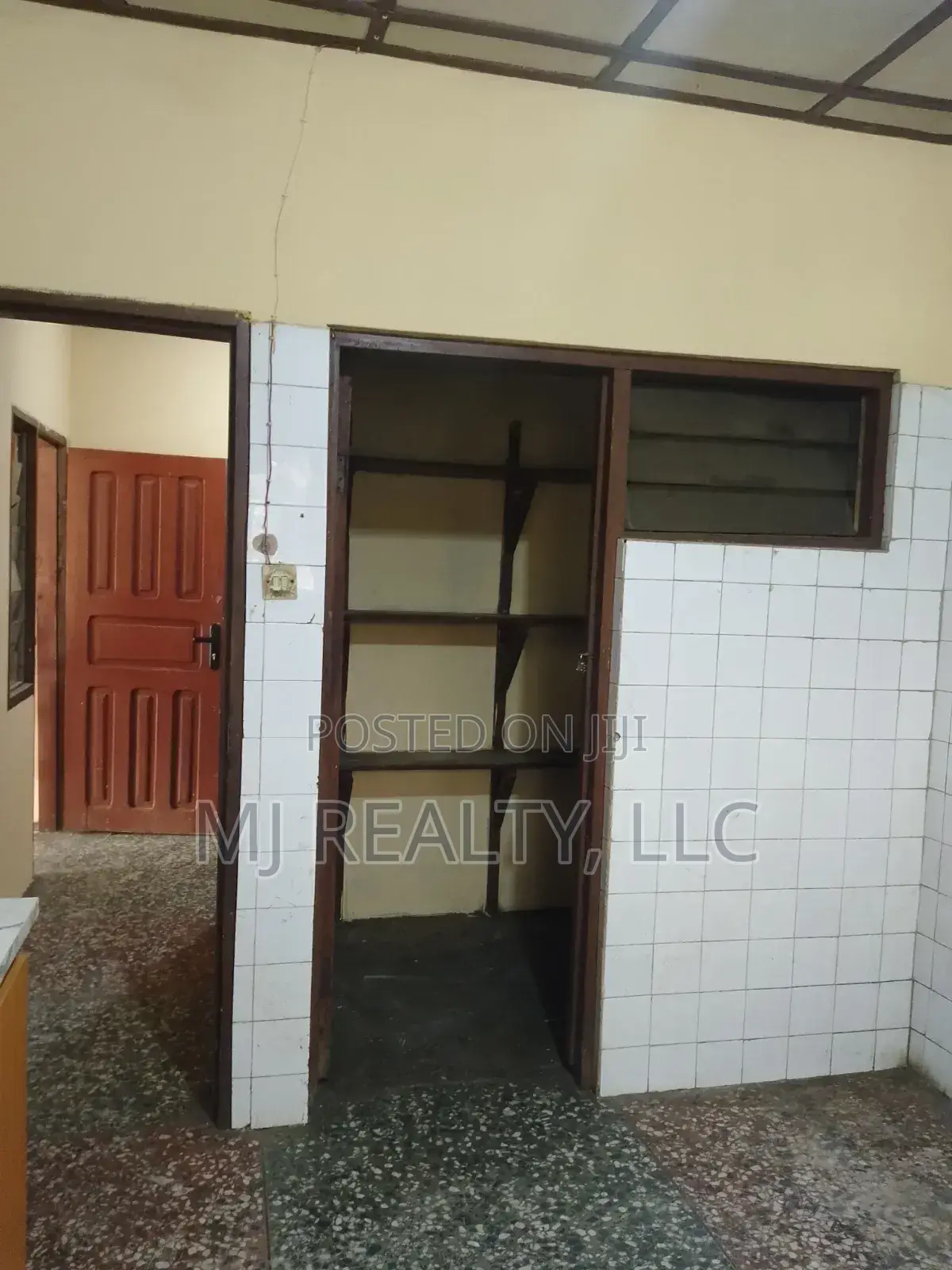 3bdrm Apartment in Awuse Estate, Opebi for rent