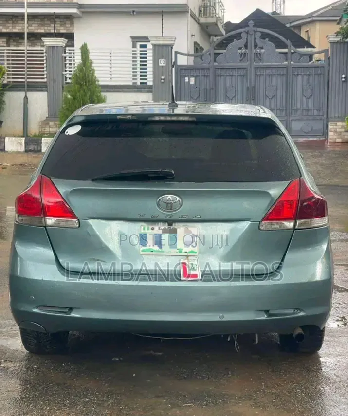 Toyota Venza 2010 Green