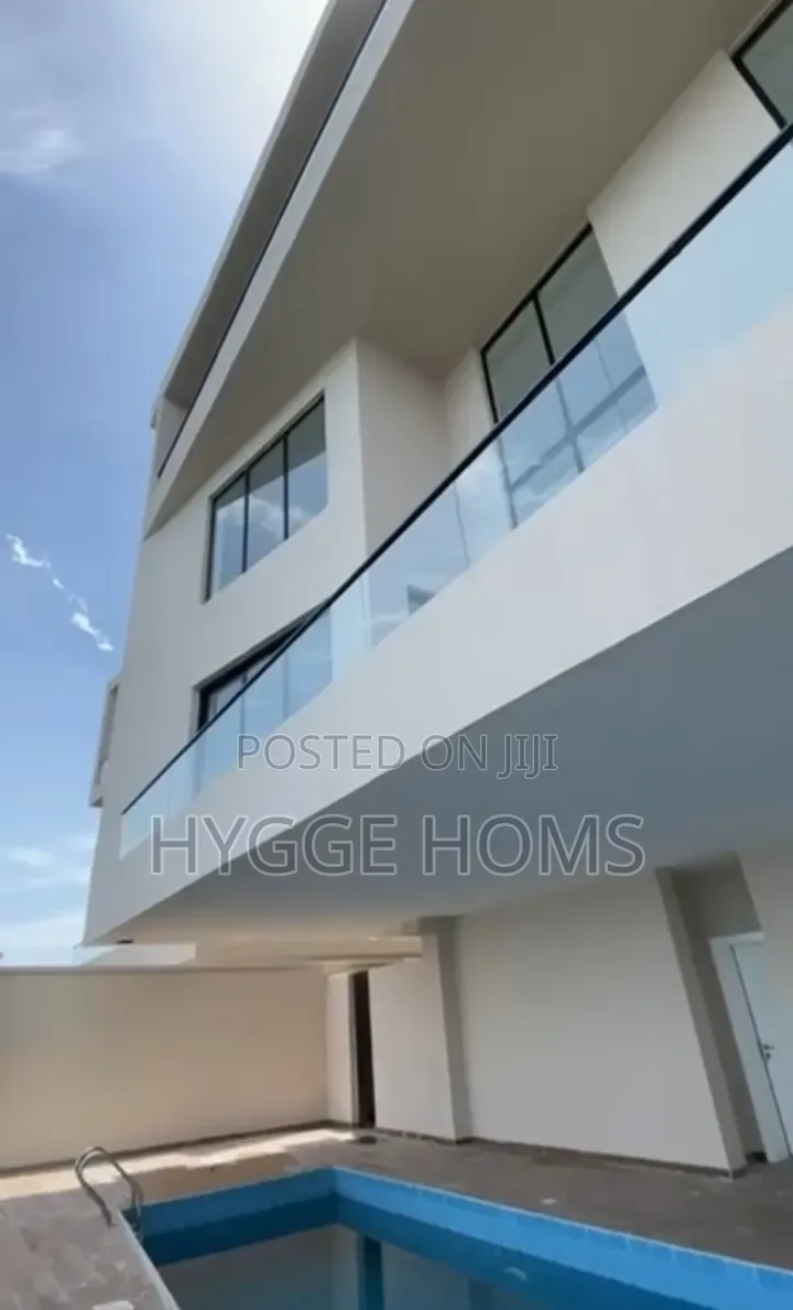 6bdrm Duplex in Banana Island Estate for sale