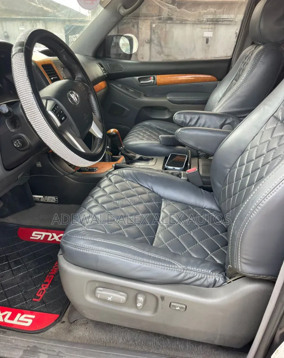 Lexus GX 470 Sport Utility 2005 Black