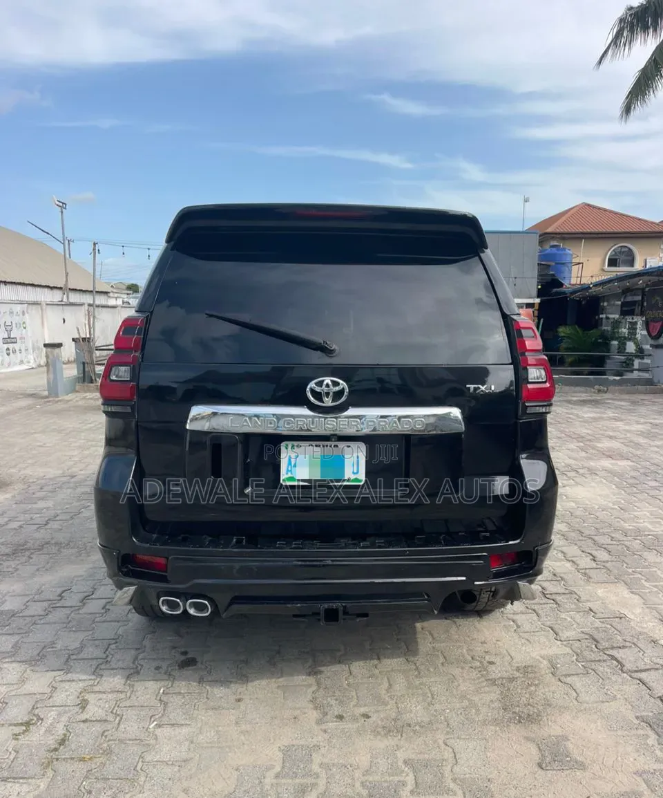 Lexus GX 470 Sport Utility 2005 Black