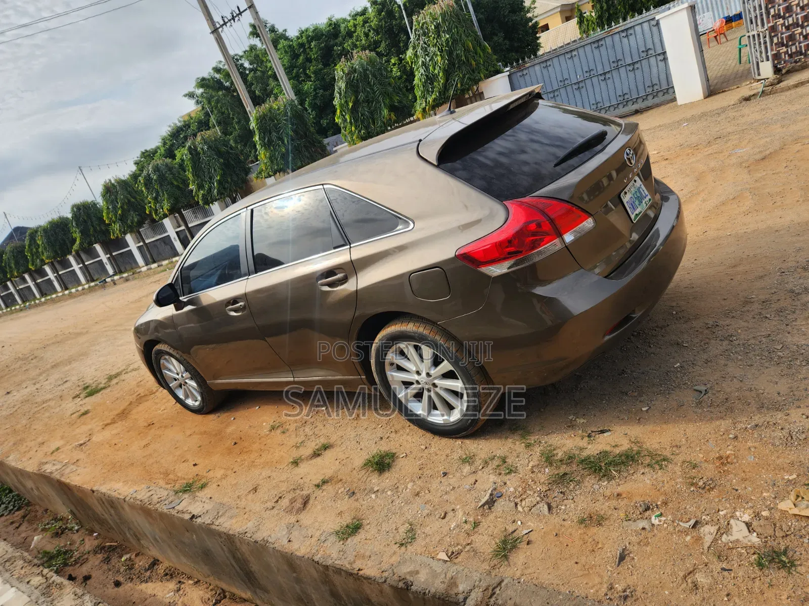 Toyota Venza 2011 Brown