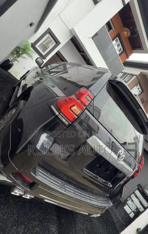 Toyota Land Cruiser Prado 4.0 Petrol TX-L 2022 Black