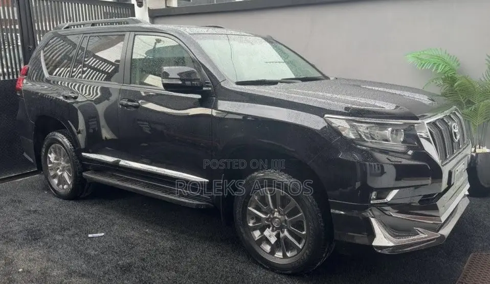 Toyota Land Cruiser Prado 4.0 Petrol TX-L 2022 Black