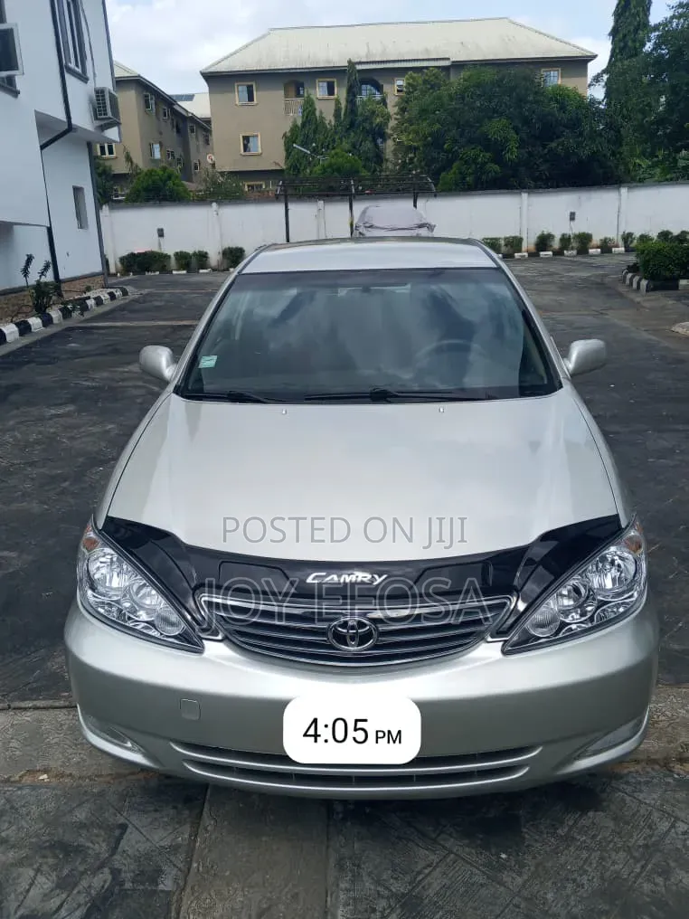 Toyota Camry 2005 Silver