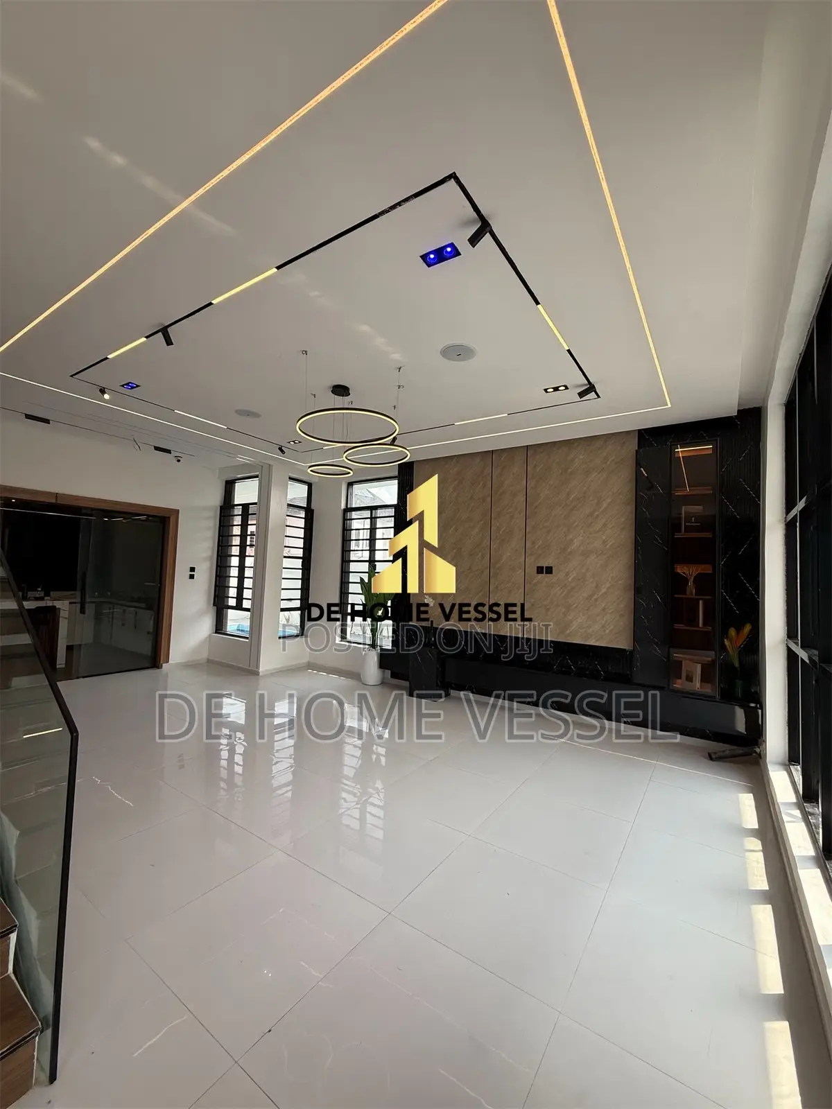 5bdrm Duplex in Sangotedo for sale