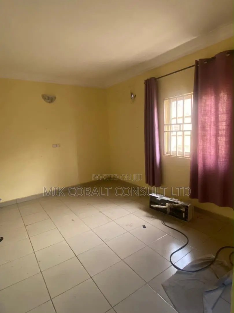2bdrm Block of Flats in 1St Avenue, Gwarinpa for rent