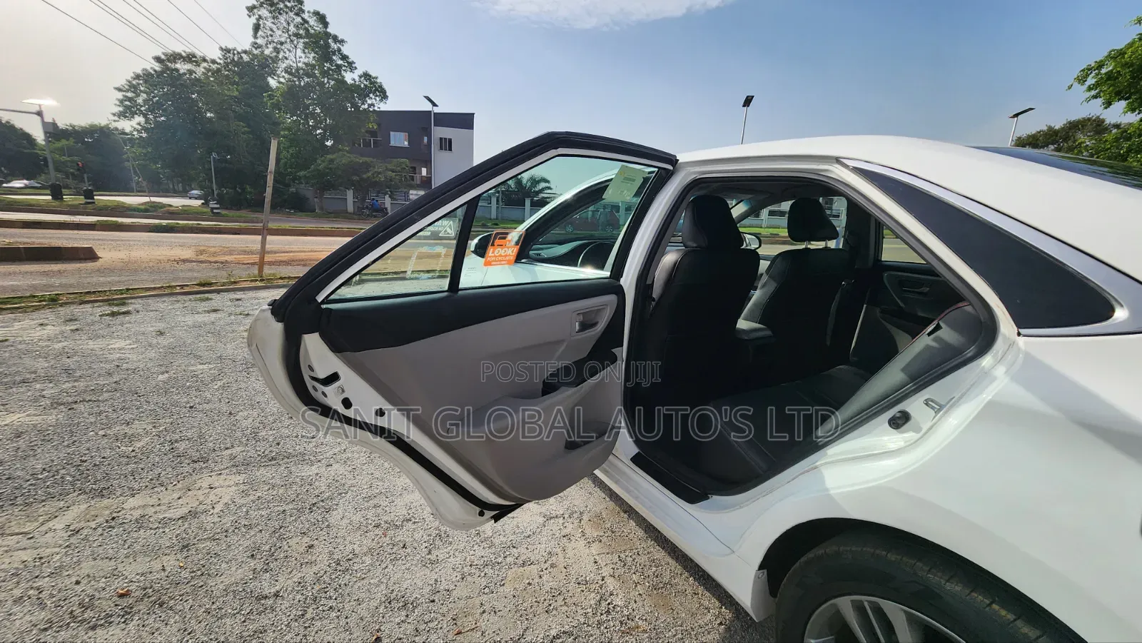 Toyota Camry 2015 White